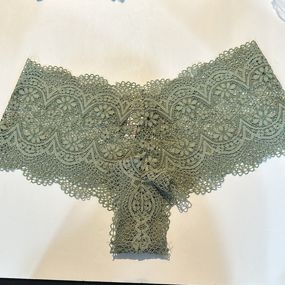 VICTORIA’S SECRET Lace Panties Shorties Green Size L/G NWT - Picture 2 of 9